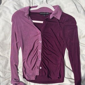 Almost Famous Two-Tone Purple Ruched Button-Down Shirt
